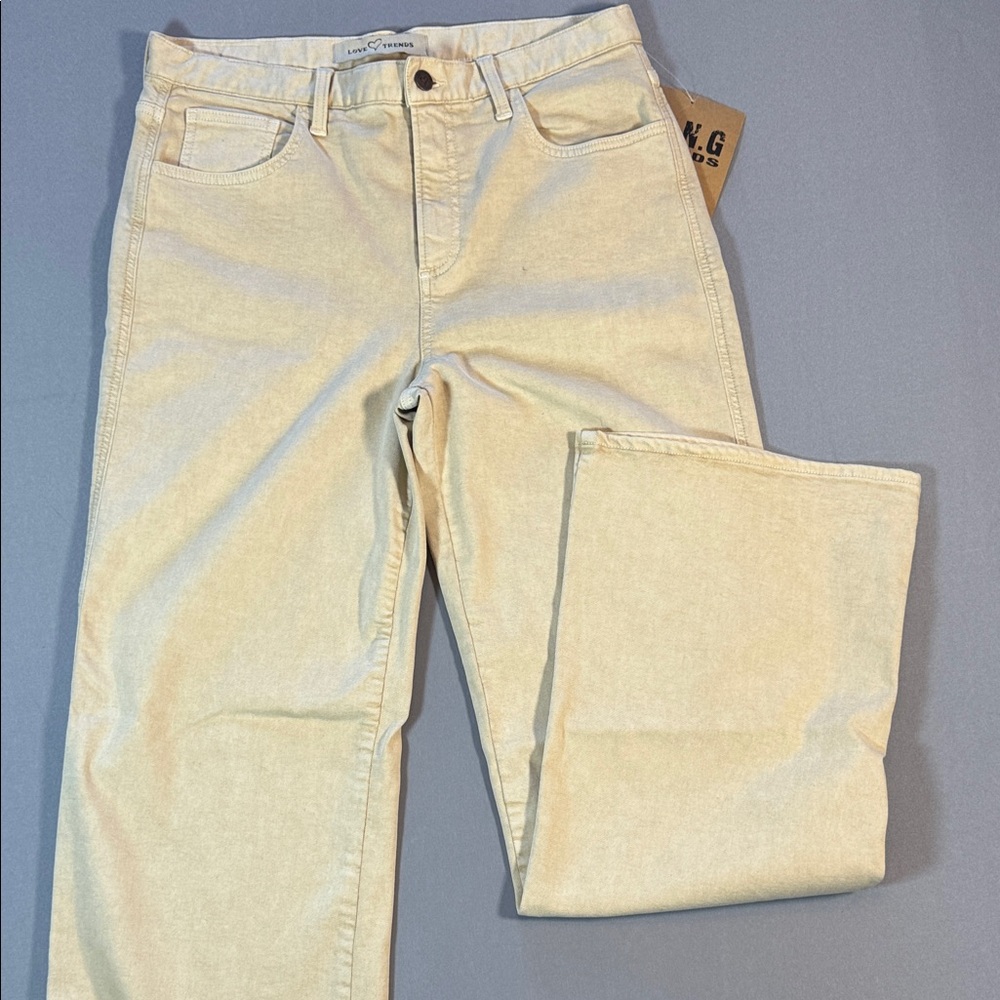 Light CreamJeans